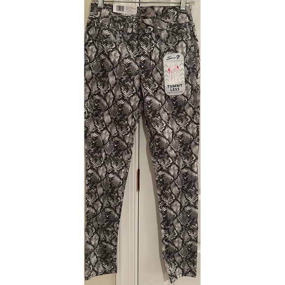 Seven7 Tummy Less High Rise Skinny Jeans Neutral Snake Print Size 4 NEW - Picture 1 of 12